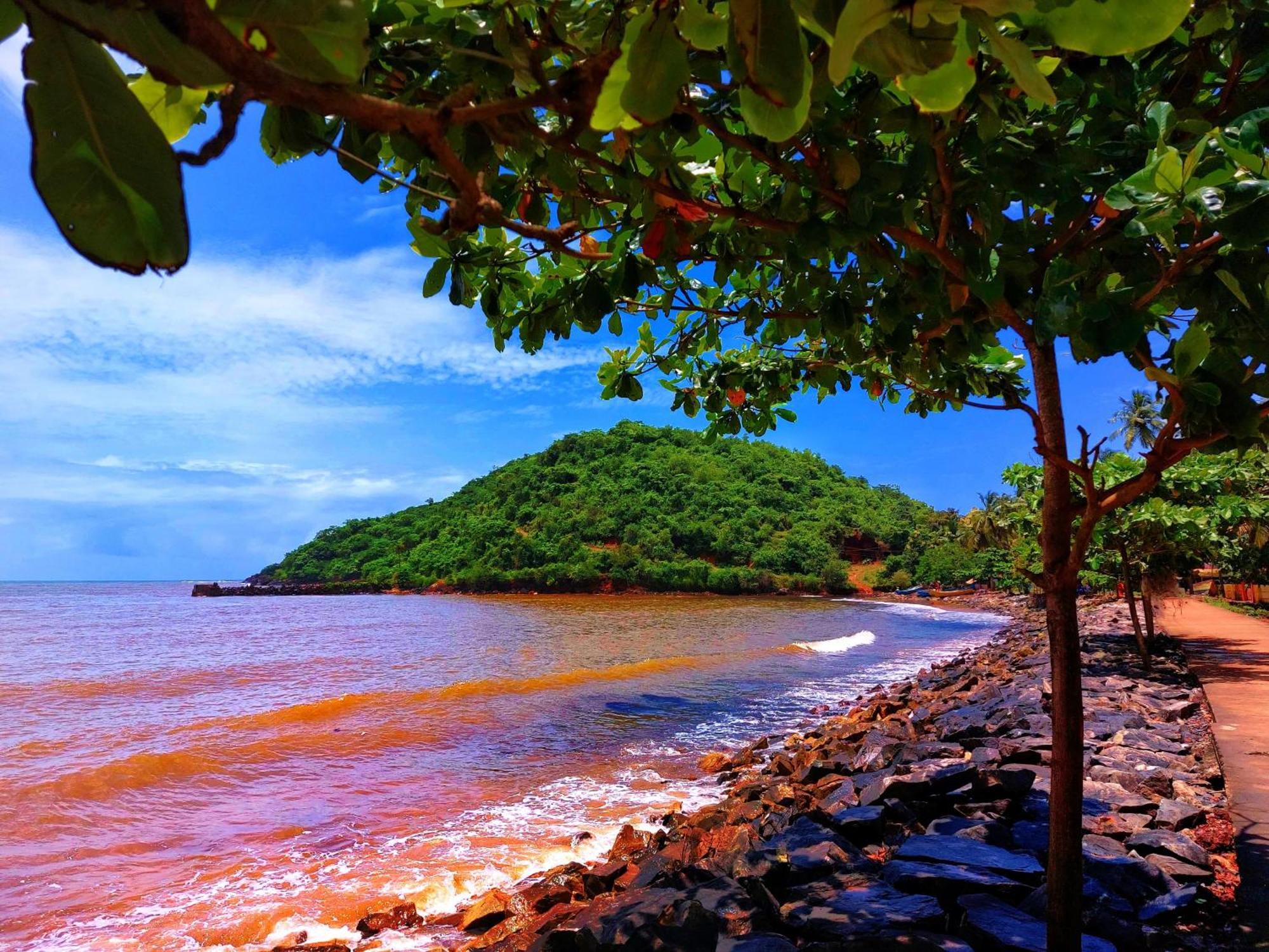 Navni Beach View Stay Гокарна Экстерьер фото